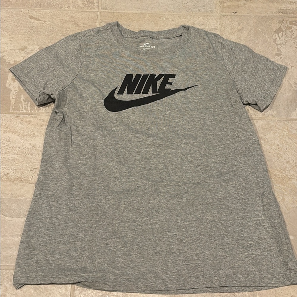Nike t-shirt